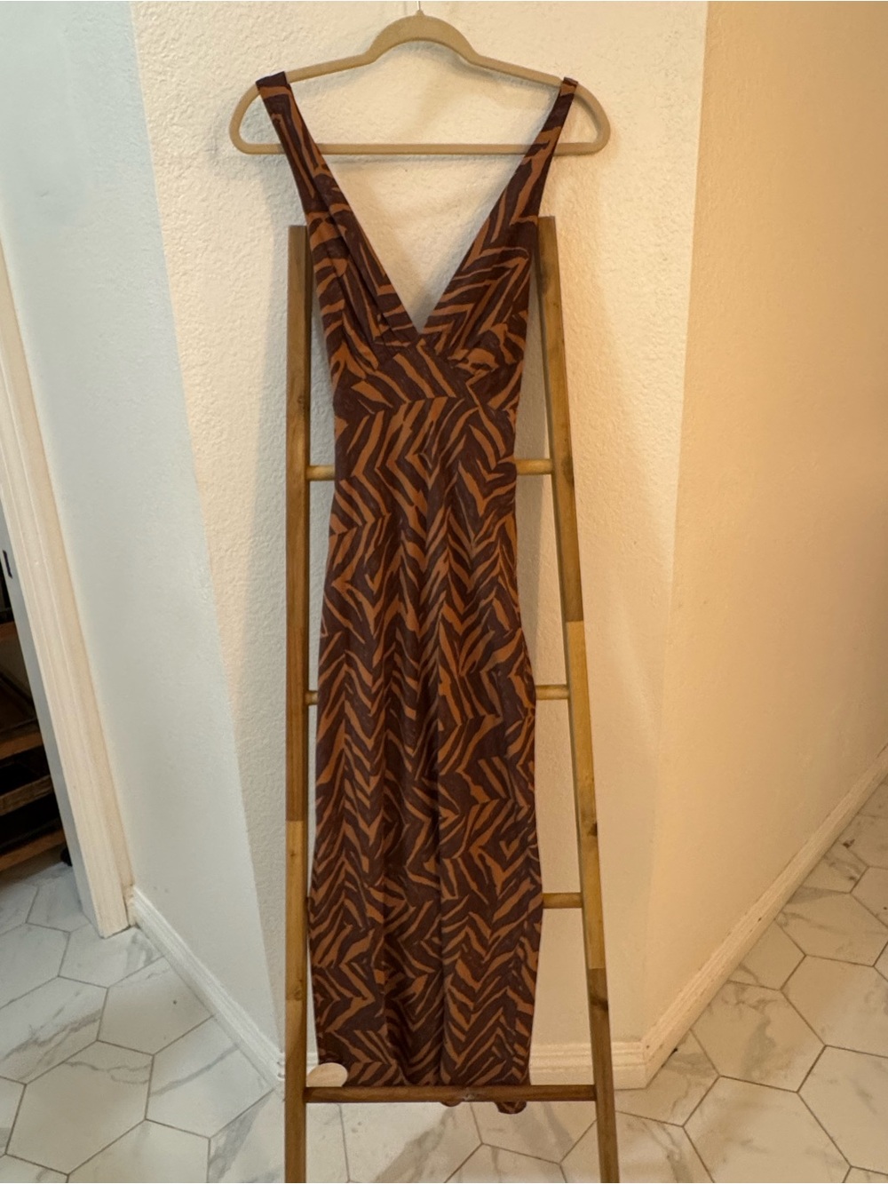 NWT Shona Joy Brown and Tan Maxi Dress with Abstract Zebra Print 100% Silk